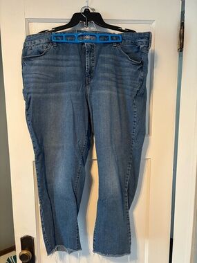 Women’s Cropped Jeans